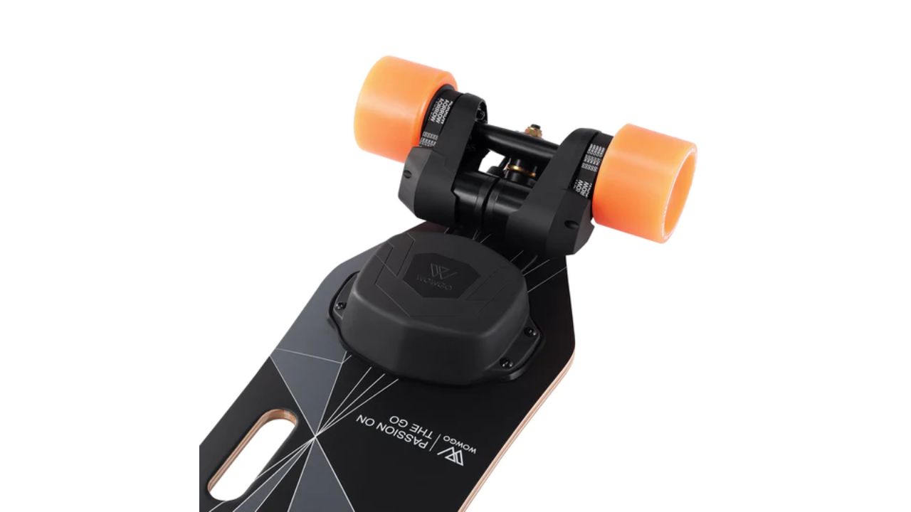 Thrill Seekers Unite: Extreme Sports with Electric Skateboards